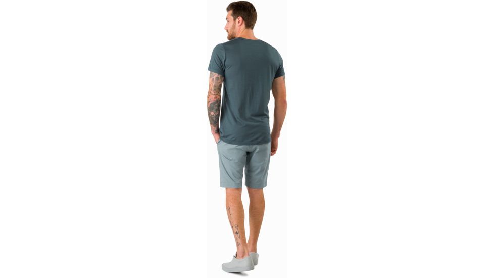 Arc'teryx A2B V-Neck Shirt Short Sleeve - Mens, Neptune, Small, 370726
