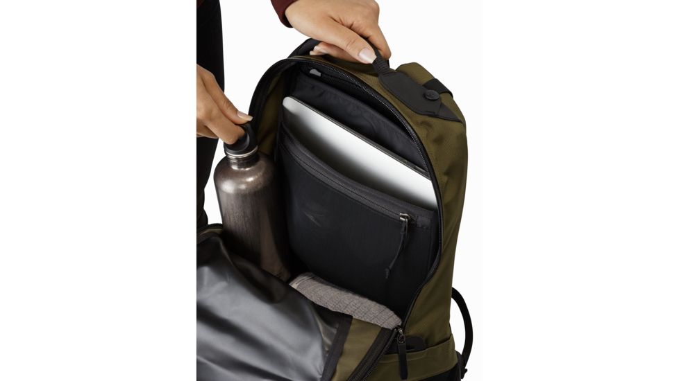 Arcteryx Arro 16 Backpack - Unisex, Wildwood, 392317