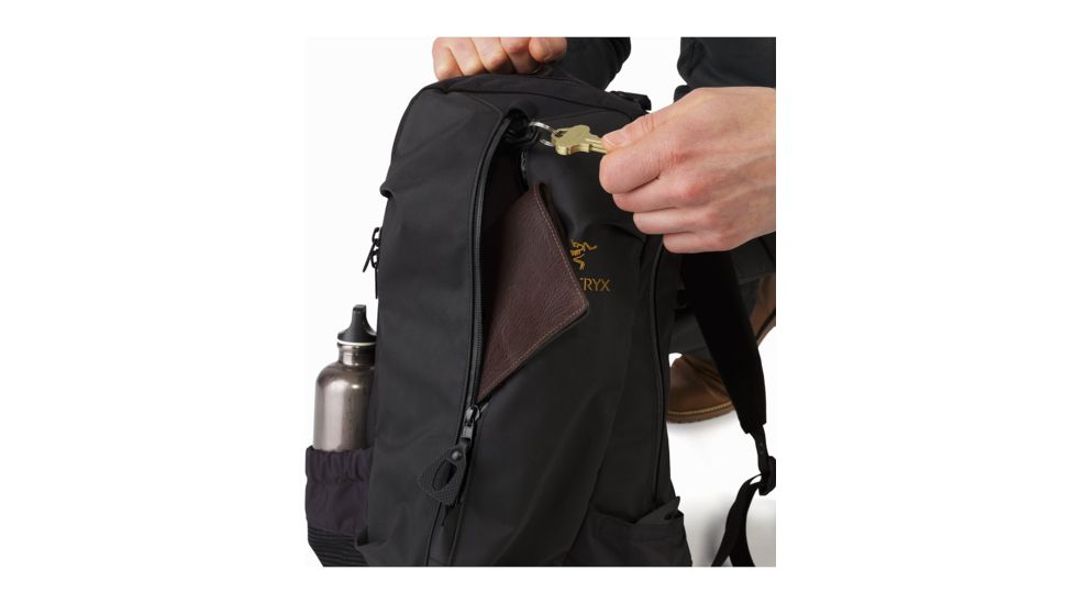 Arc'teryx Arro 22 Backpack, Black, 52636