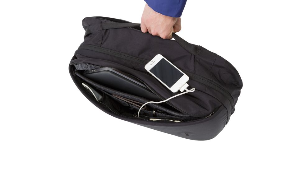 Arc'teryx Blade 28 Backpack, Black, 227211