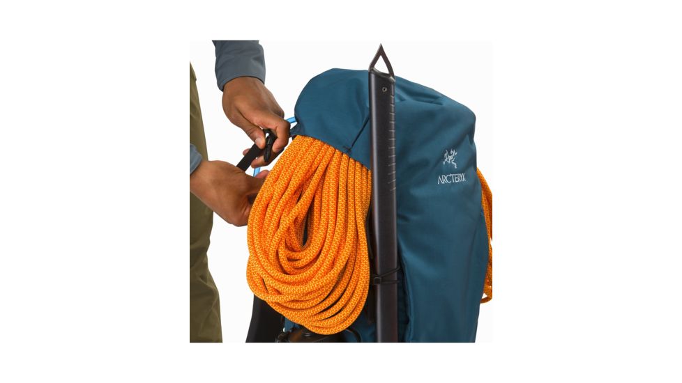 Arc'teryx Brize 32 Backpack, Iliad, Regular, 370478