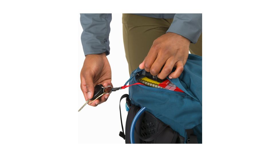 Arc'teryx Brize 32 Backpack, Iliad, Regular, 370478