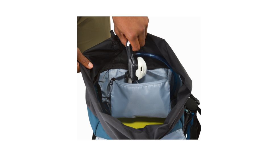 Arc'teryx Brize 32 Backpack, Iliad, Regular, 370478