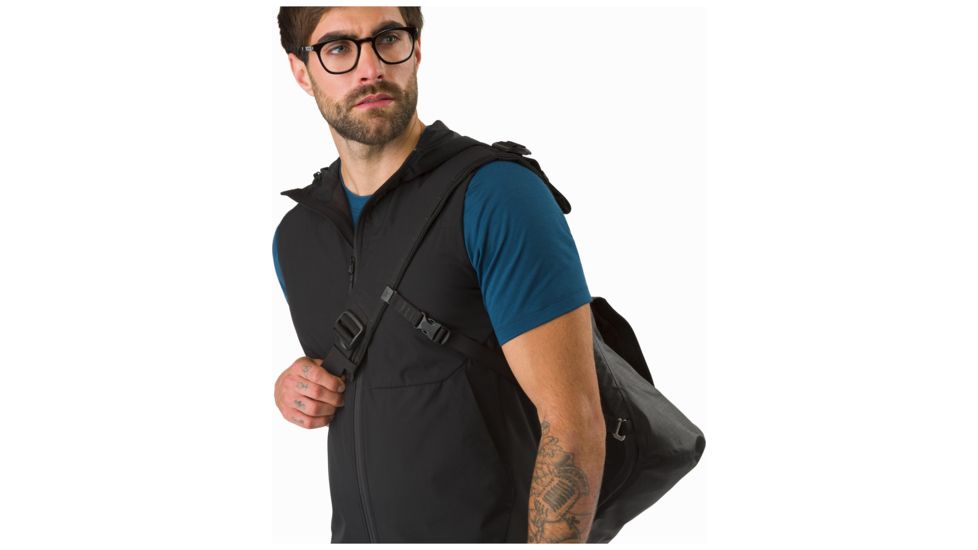 Arcteryx Granville 16 Courier Bag, Black, 369866