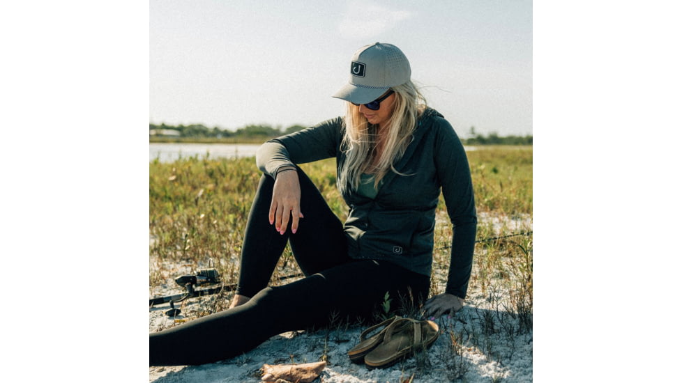 AVID Sportswear Sunny Pacifico Zip Hoodie - Womens, Vintage Black, Medium, WK12406VBKMD