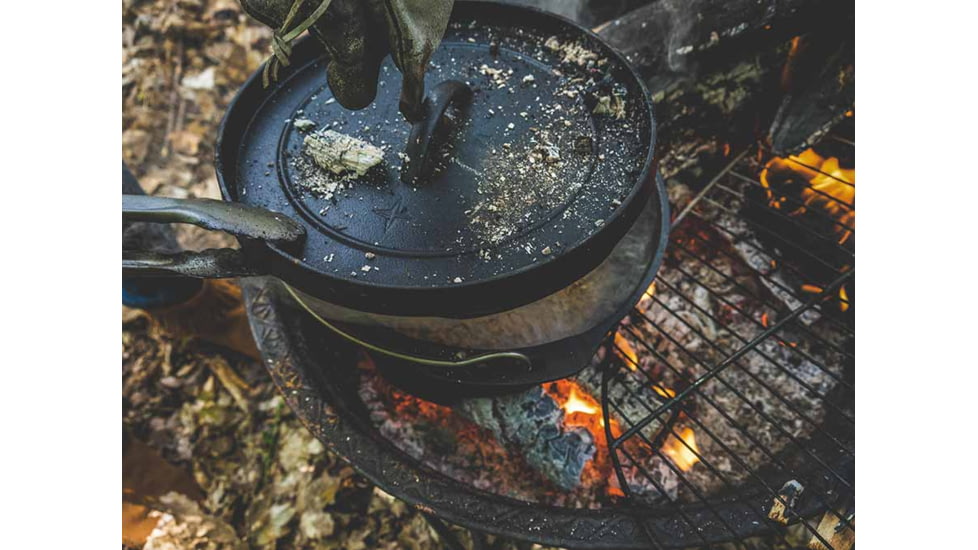 Barebones 4 Qt Classic Dutch, 10in, CKW-307