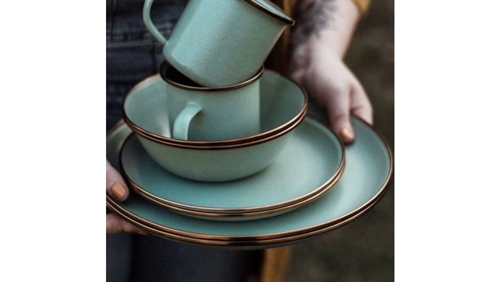 Barebones Enamel Plate Set BARE426