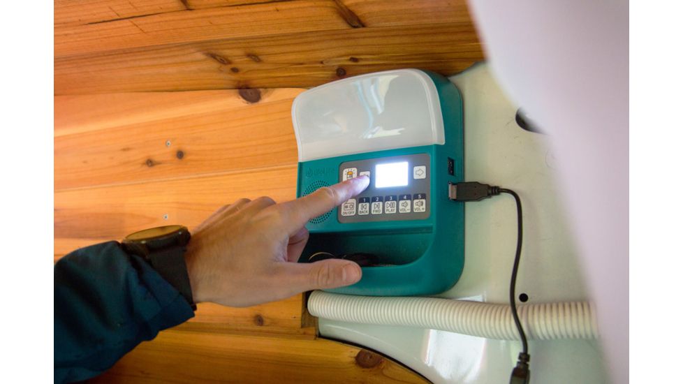 BioLite Solar Home System 620