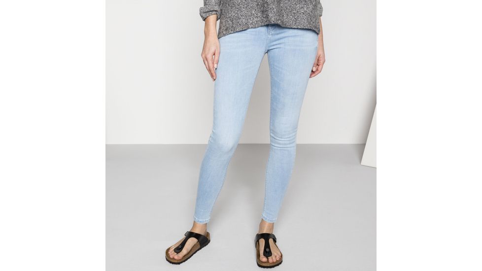 Birkenstock Gizeh Birko-Flor Sandal - Womens, Licorice Birko-Flor, 36, 541951-54195-36