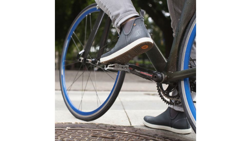 Bogs Overcast Chelsea - Mens, Gray, Medium, 8, 72362-020-M- 8