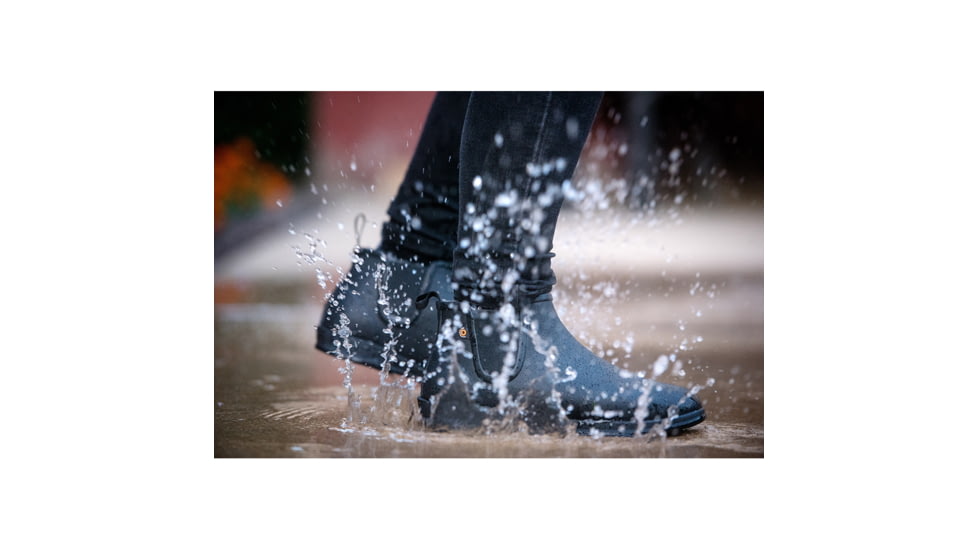 Bogs Sweetpea Chelsea Winter - Women's, Black, Medium, 7, 72421-001-M- 7