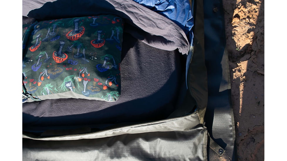 Born Outdoor Badger Bed 25 Footprint, Moss Green, Medium, BO-BBFP-25-MG