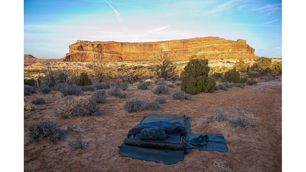 Born Outdoor Badger Bed 25 Footprint, Moss Green, Medium, BO-BBFP-25-MG