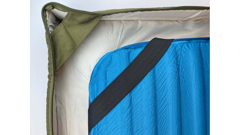 Born Outdoor Badger Bed, Moss Green, Large, BO-BB-MG-30