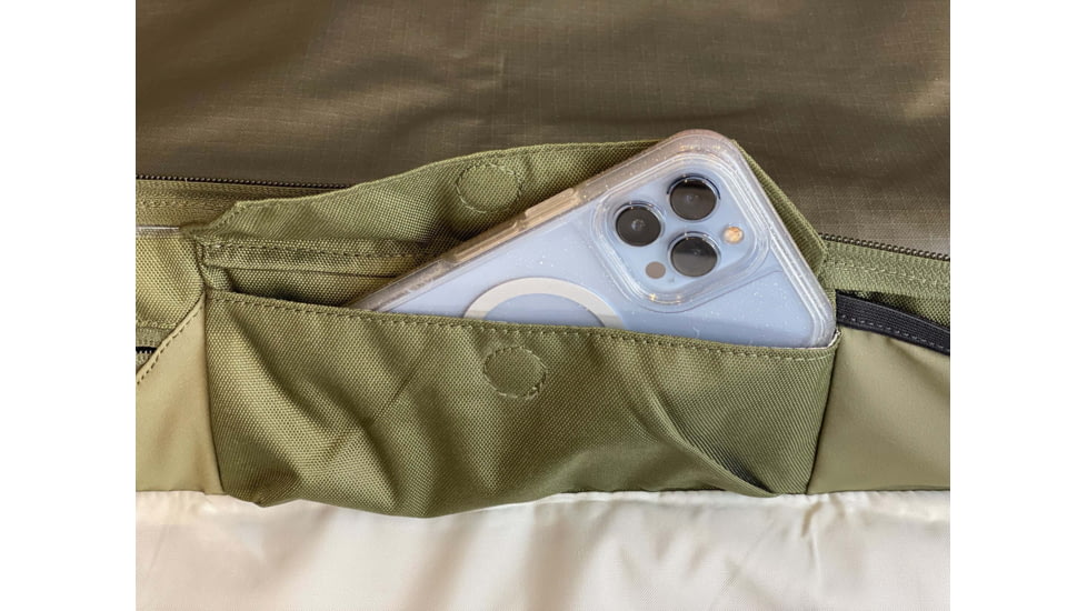 Born Outdoor Badger Bed, Moss Green, Large, BO-BB-MG-30