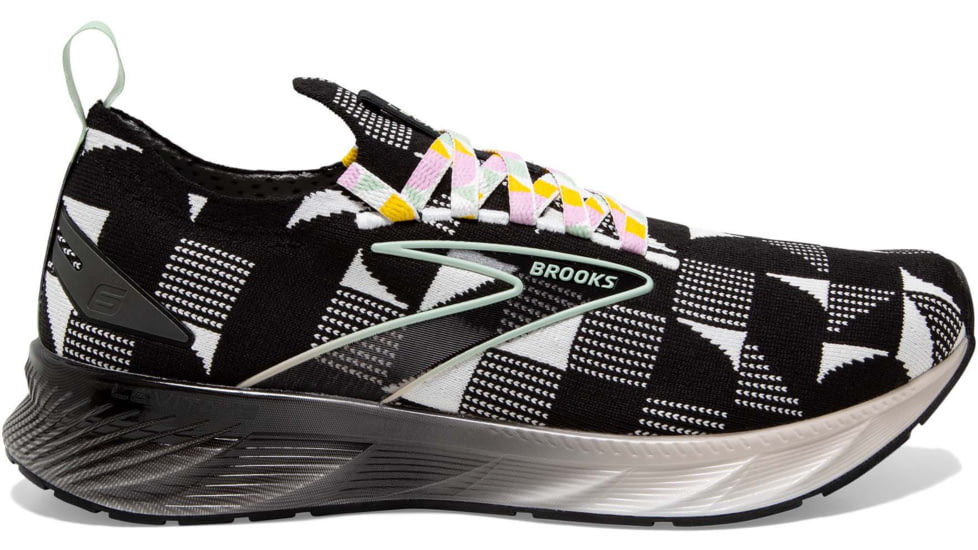 Brooks Levitate StealthFit 6 Running Shoes - Mens, Black/White/Subtle Green, 8.0, 1103971D053.080