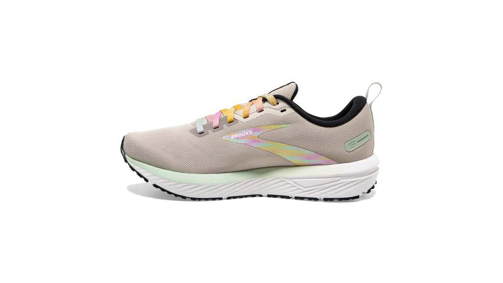 Brooks Revel 6 Running Shoes - Womens, Medium, White/Silver Lining/Black, 9.0, 1203861B185.090