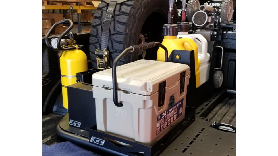 Bulldog Winch 20 Quart Sportsman Cooler, Tan, 80058