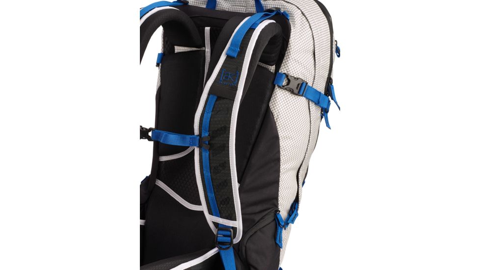 Burton Incline Backpack, 30L, Stout White Coated Ripstop, 30 Liter, 18517101100
