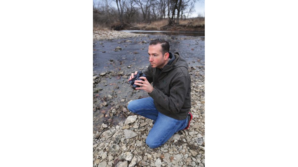 DEMO, Bushnell H2O 10x42mm Roof Prism Binoculars, Clam Pack, 150142C