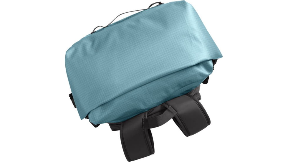 CamelBak ChillBak Cooler Soft Pack 30L, Adriatic Blue, 2755401000