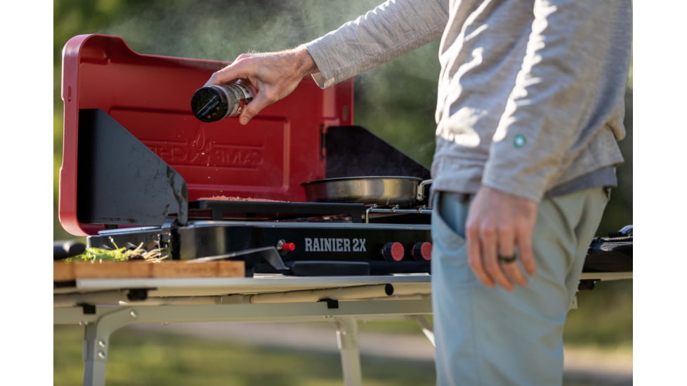 Camp Chef Mountain Series Rainier 2X Two-Burner Cooking System w/ Griddle &amp; Carry Bag, Black/Red, MSGGX