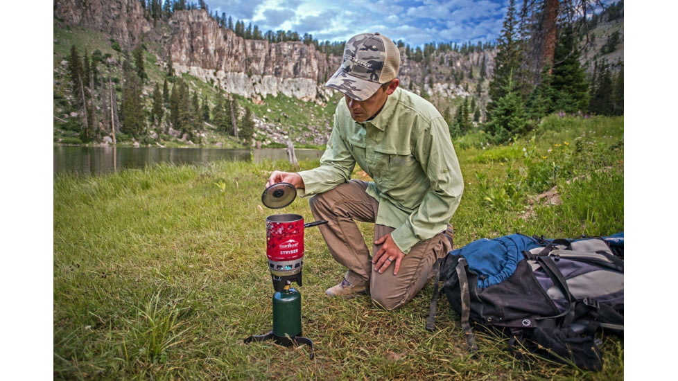 Camp Chef Mountain Series Stryker Propane Stove, Green/Black/Red, MS150