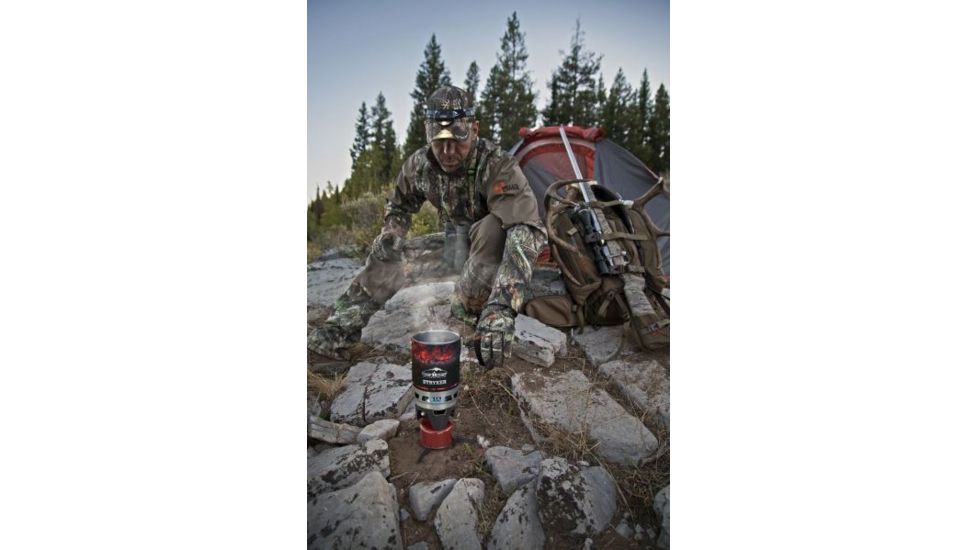 Camp Chef Mountain Series Stryker Isobutane Stove, Green/Black/Red MS100