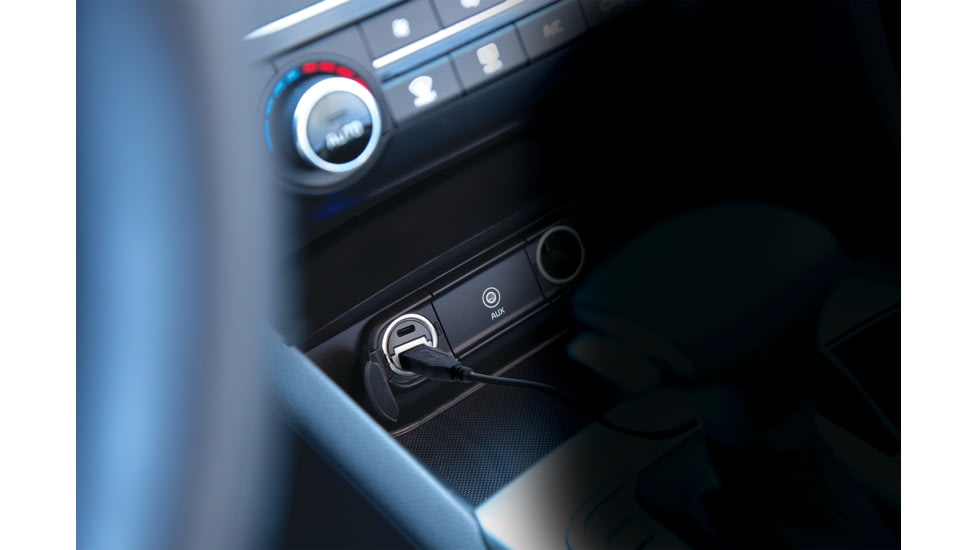 Car and Driver Nanobit Car Charger, CAD-3060BK