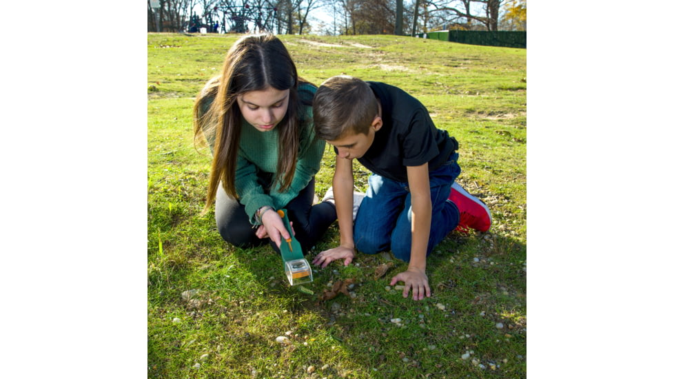 Carson BugView One Hand Bug Catcher with 5x Magnifier Outdoor Green HU-10