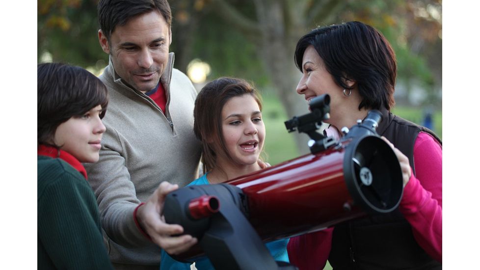 Celestron SkyProdigy 130mm Computerized Reflector Telescope 31153