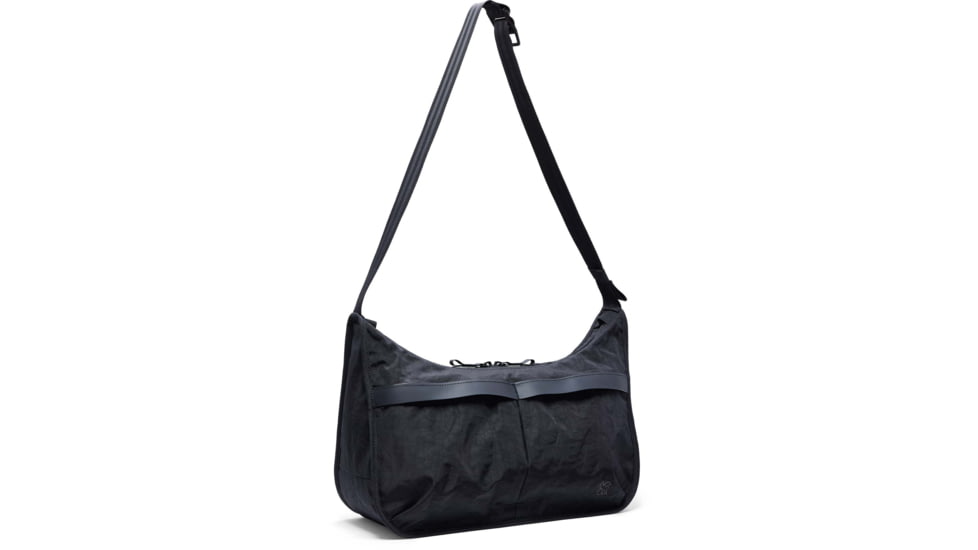 Chrome Industries Yoyogi 14L Messenger Bag, Black, 14 Liters, BG-384-BK-NA-NA