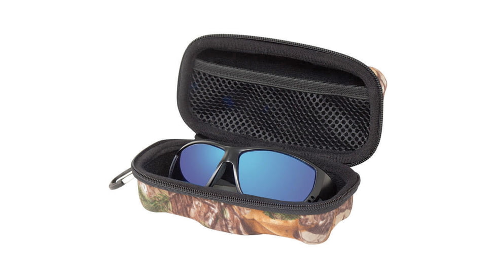 Chums The Vault Accessory Case w/Interior Mesh Pocket, Realtree Camo, 54253
