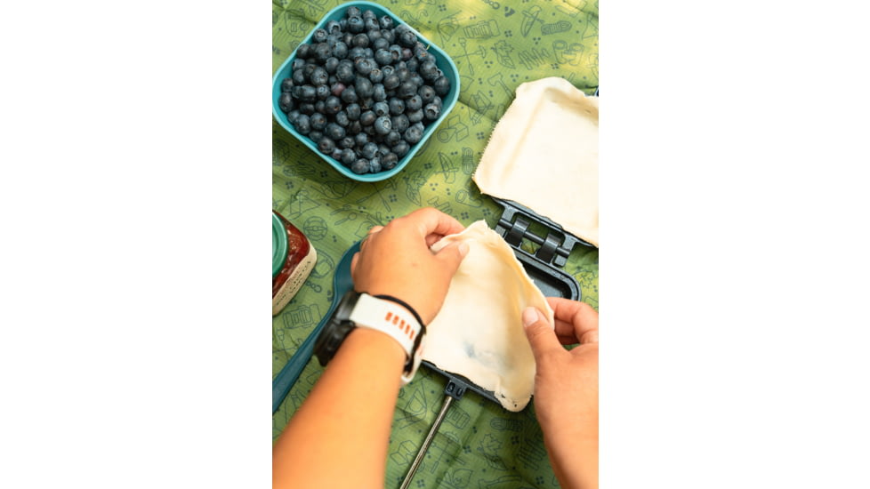 Coghlans Aluminum Camp Cooker, 1120-0694