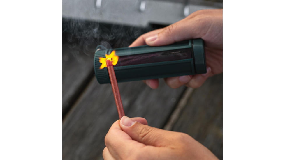 Coghlans Storm Matches 10 cm