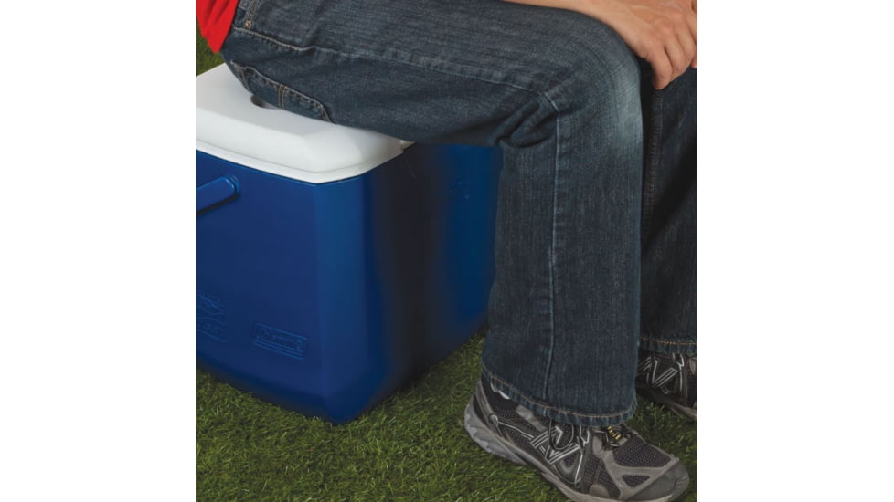 Coleman 30  Quart Cooler 00, 5879, Lid supports up to 250 lbs, Cup Holders, Blue, Holds 38 Cans 3000001842