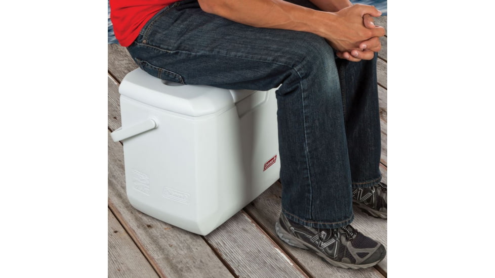 Coleman Marine 28 Quart Cooler, Antimicrobial Liner, Holds 39 Cans, White, Exterior Dimensions - 19.7 x 12.01 x 13.69 in 6278-763