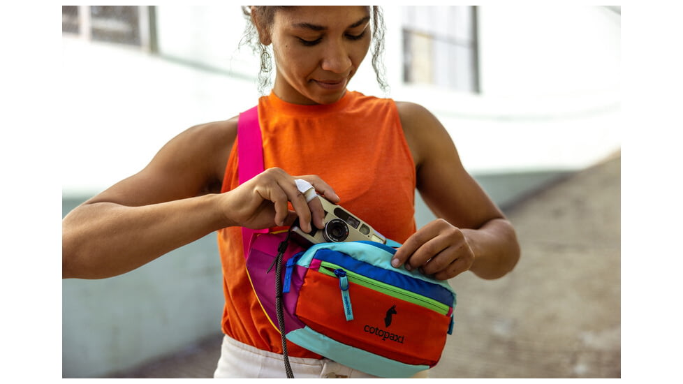 Cotopaxi Kapai Hip Pack, Del Dia, KAP-S22-DD