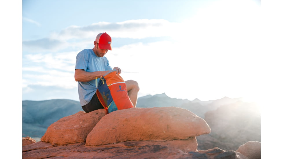 Cotopaxi Luzon 24L Backpack, Del Dia, 24L, LZ-24L-U-DD