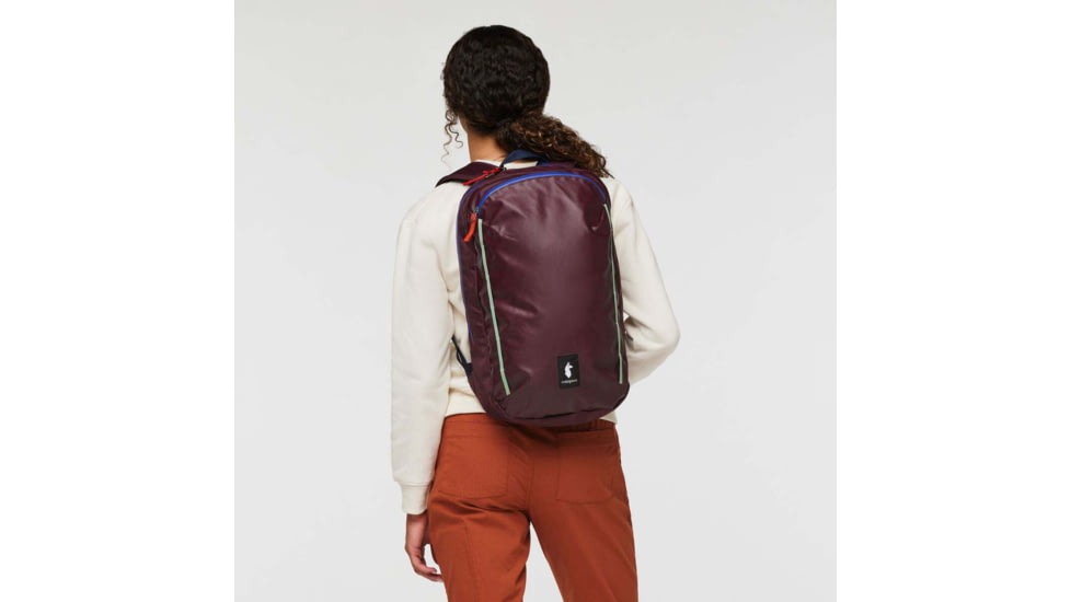 Cotopaxi Vaya 18L Backpack, Wine, U, VAYA-F23-WINE-U-U