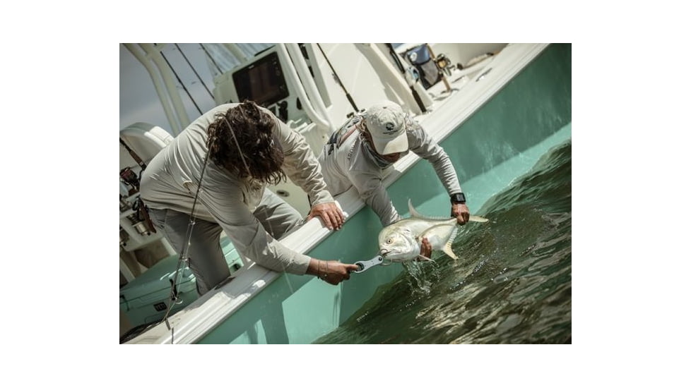 Cuda 50 Lb Grip &amp; Scale 18847