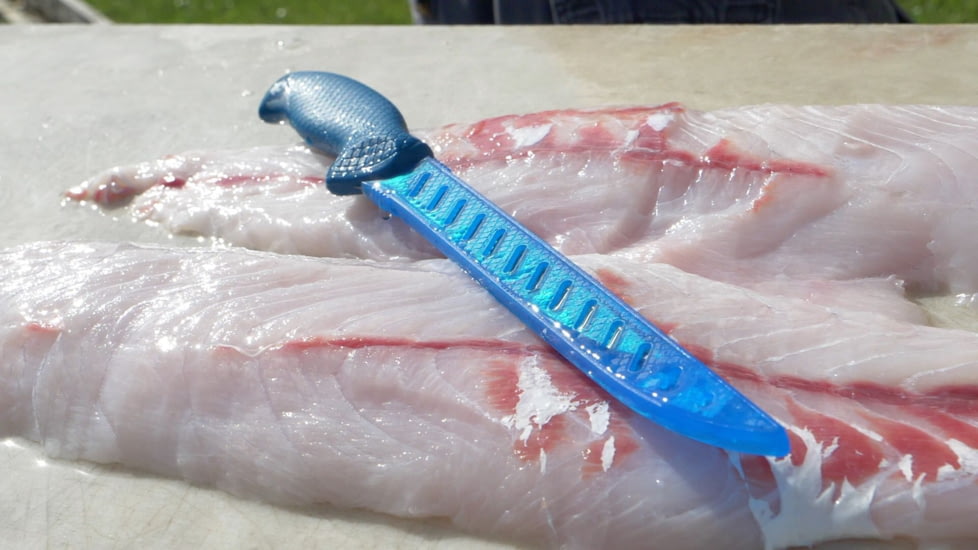 Cuda AquaTuff Fillet Knife with Blade Cover, Blue, 7in, 23064