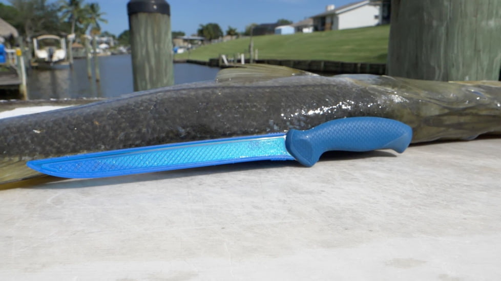 Cuda AquaTuff Fillet Knife with Blade Cover, Blue, 7in, 23064