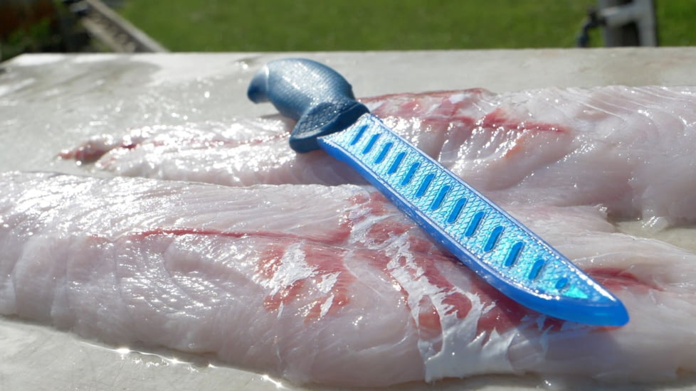 Cuda AquaTuff Fillet Knife with Blade Cover, Blue, 9in, 23047