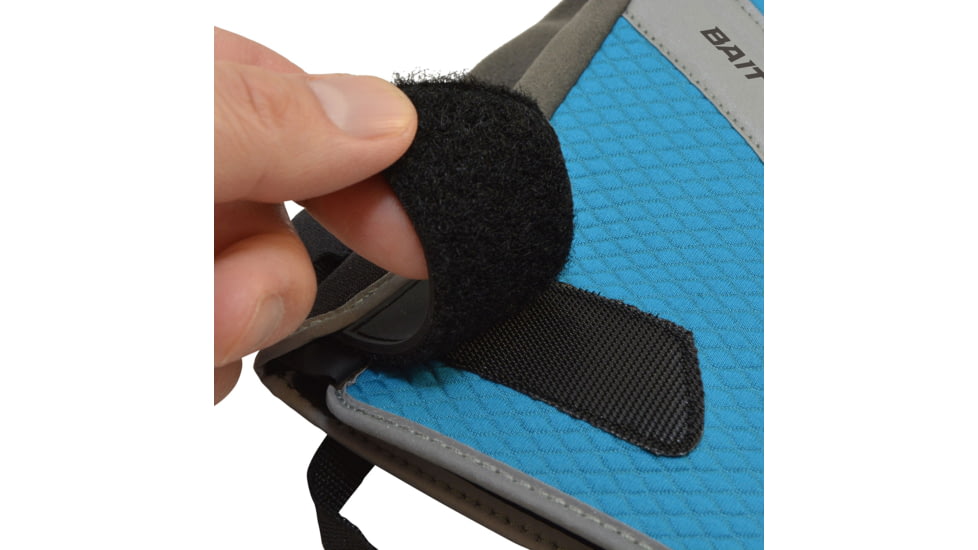 Cuda Bait Gloves, Medium 18356