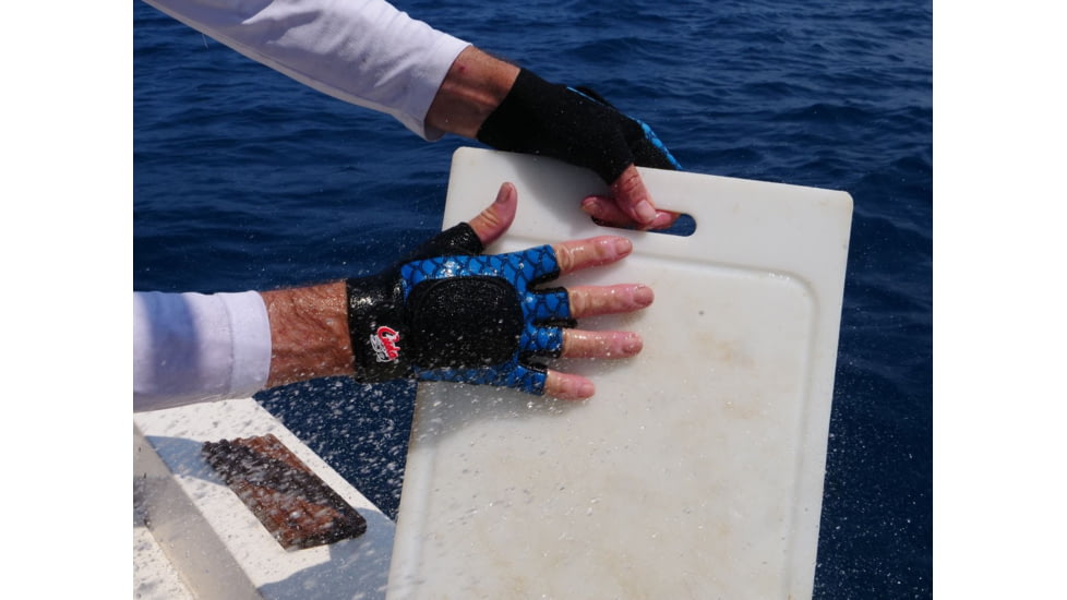 Cuda Cool and Dry Fingerless Gloves, Blue/Black, One Size, 23034