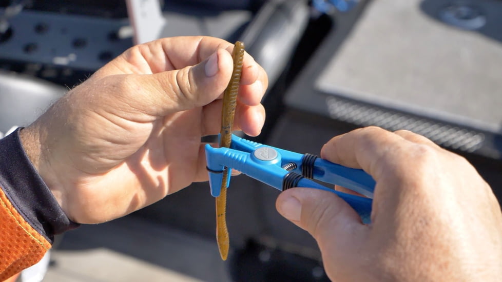 Cuda Wacky Rigging Plier with 10 O-rings, Blue, 5in, 23076