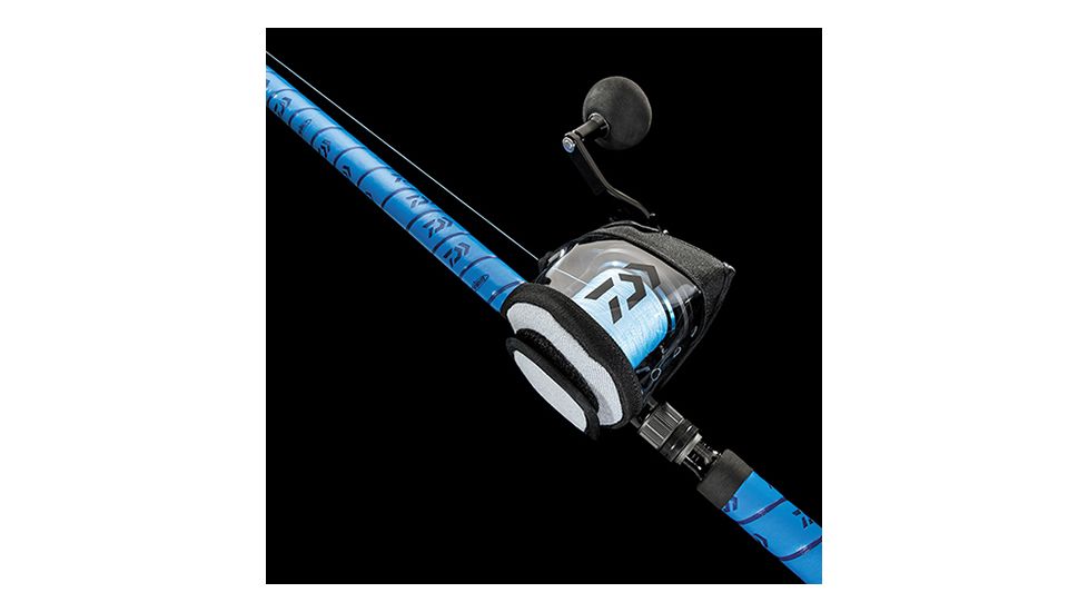 Daiwa D-VEC Tactical View Clear Conventional Reel Cover, Large, DTVRC-L