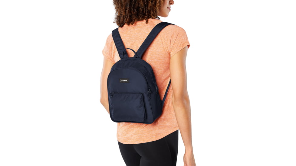 Dakine Essentials Backpack Mini, 7L, Black, One Size, D.100.4863.001.OS