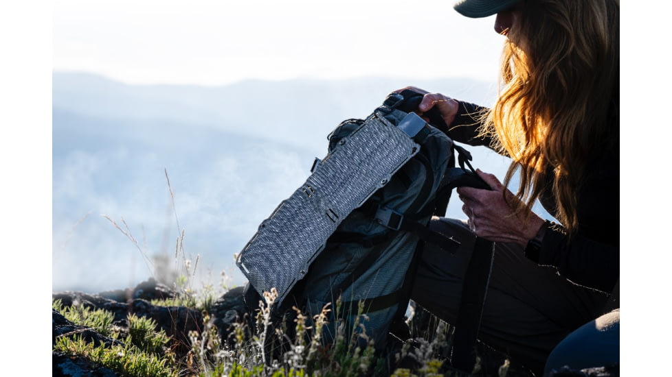 Dark Energy 8W Spectre Solar Panel, Black, SSPF08GYGY